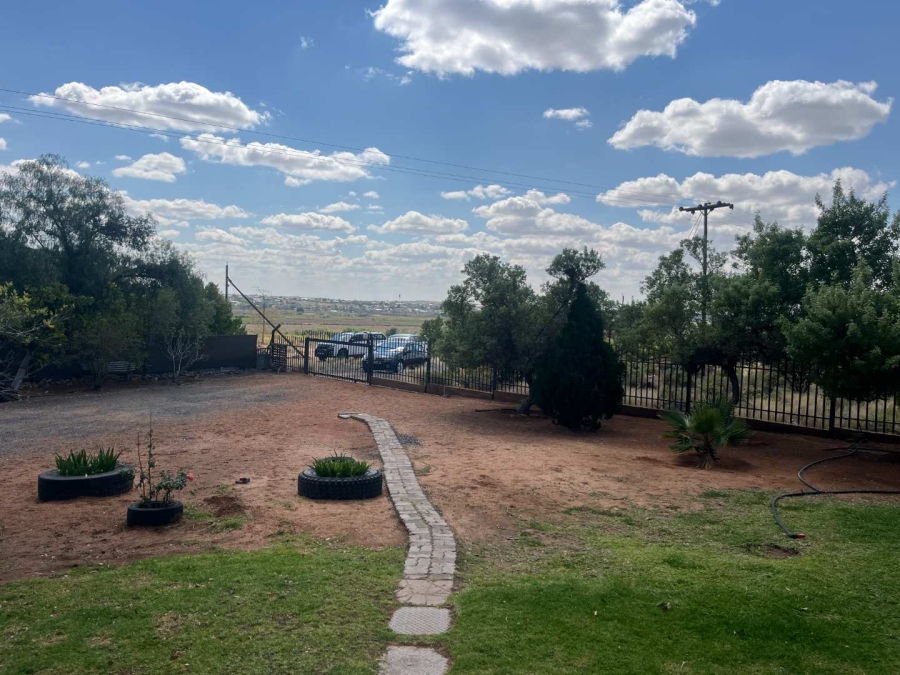 2 Bedroom Property for Sale in Olyfvenhoudtsdrift Northern Cape